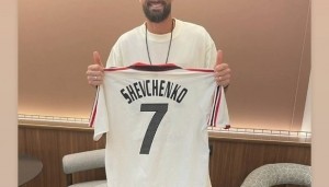 百家乐平台网上赌场-都曾为米兰效力！吉鲁更新社交媒体，晒出舍甫琴科的7号米兰球衣