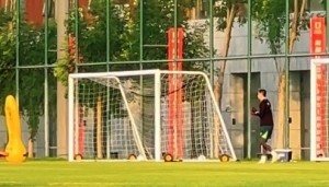 百家乐平台官网-博主：国安全队备战足协杯半决赛 侯森已参加昨天训练